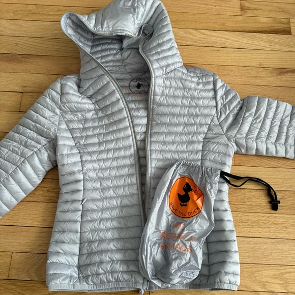 Like new Save the Duck Alexis lightweight puffer jacket in silver blue - Picture 3 of 16
